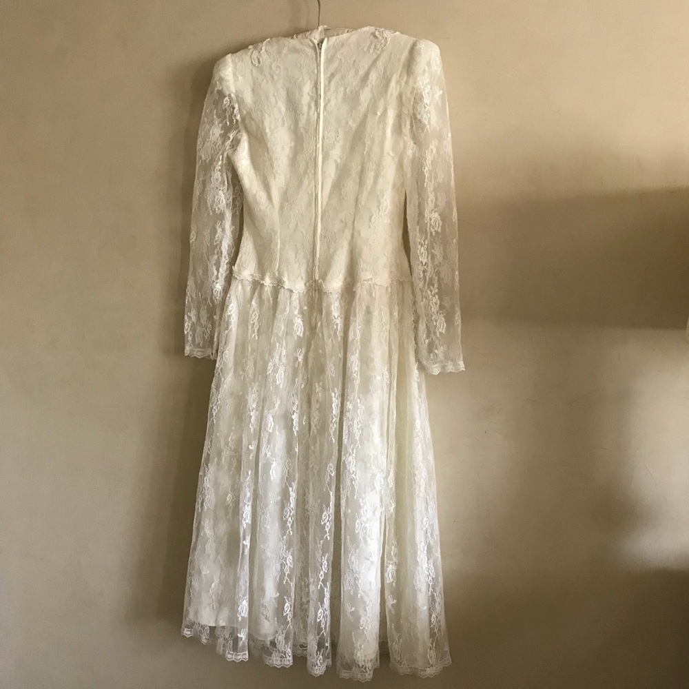 SOLD Vintage Wedding Dress - Picture 5 of 8